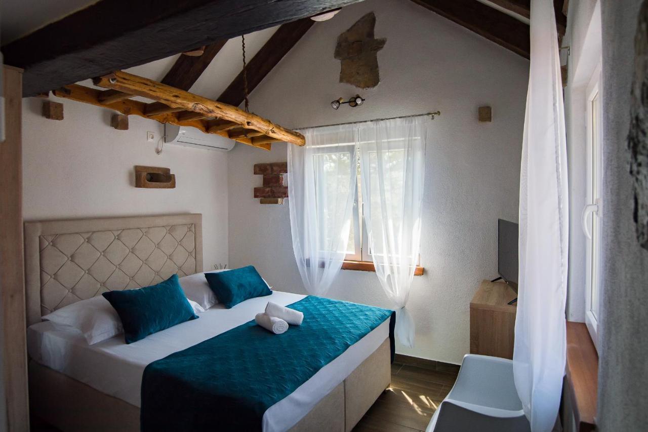 Holiday Home Moliva Donje Sitno Екстер'єр фото