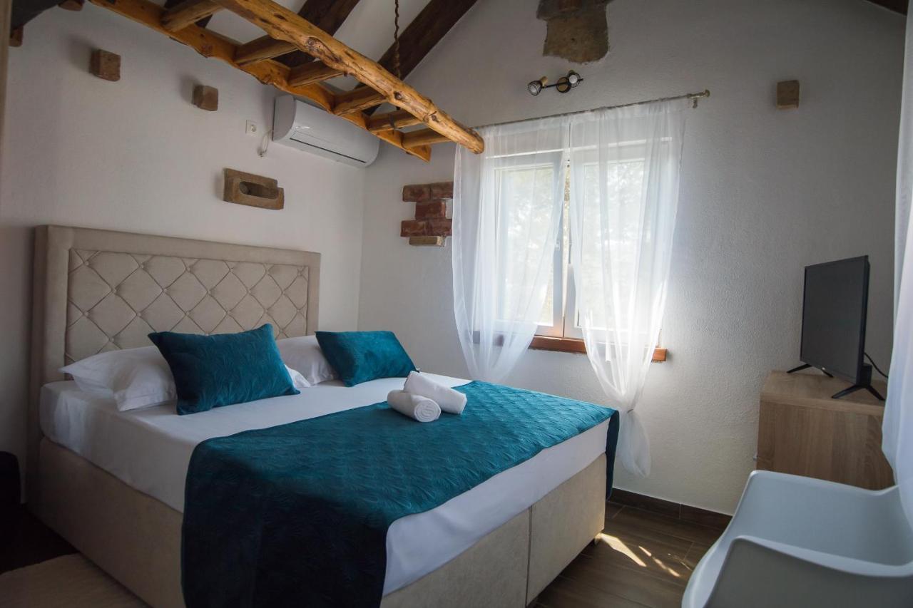 Holiday Home Moliva Donje Sitno Екстер'єр фото