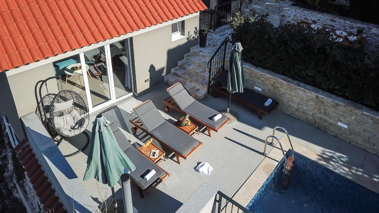 Holiday Home Moliva Donje Sitno Екстер'єр фото