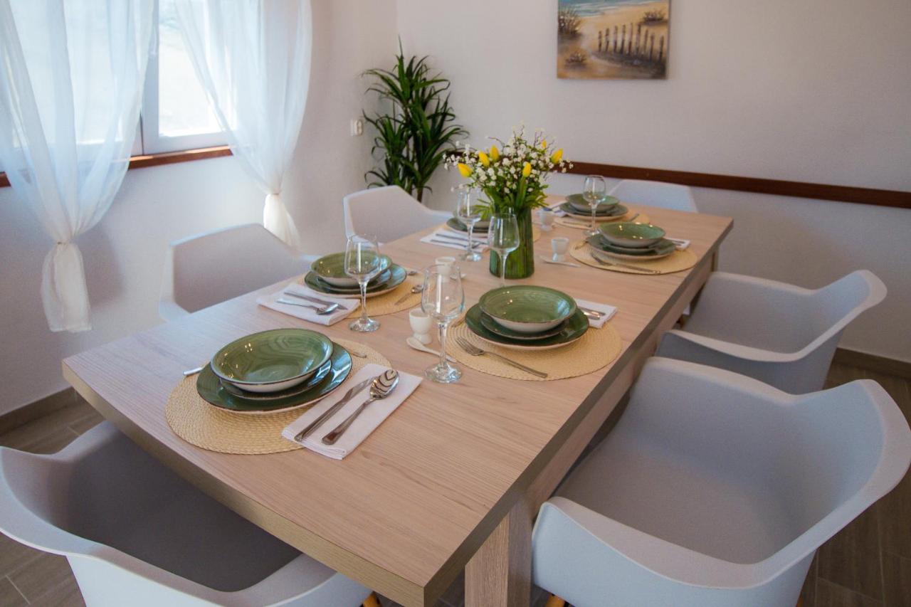 Holiday Home Moliva Donje Sitno Екстер'єр фото