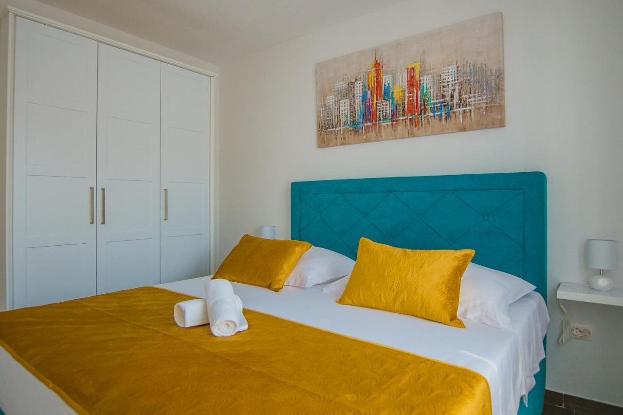 Holiday Home Moliva Donje Sitno Екстер'єр фото