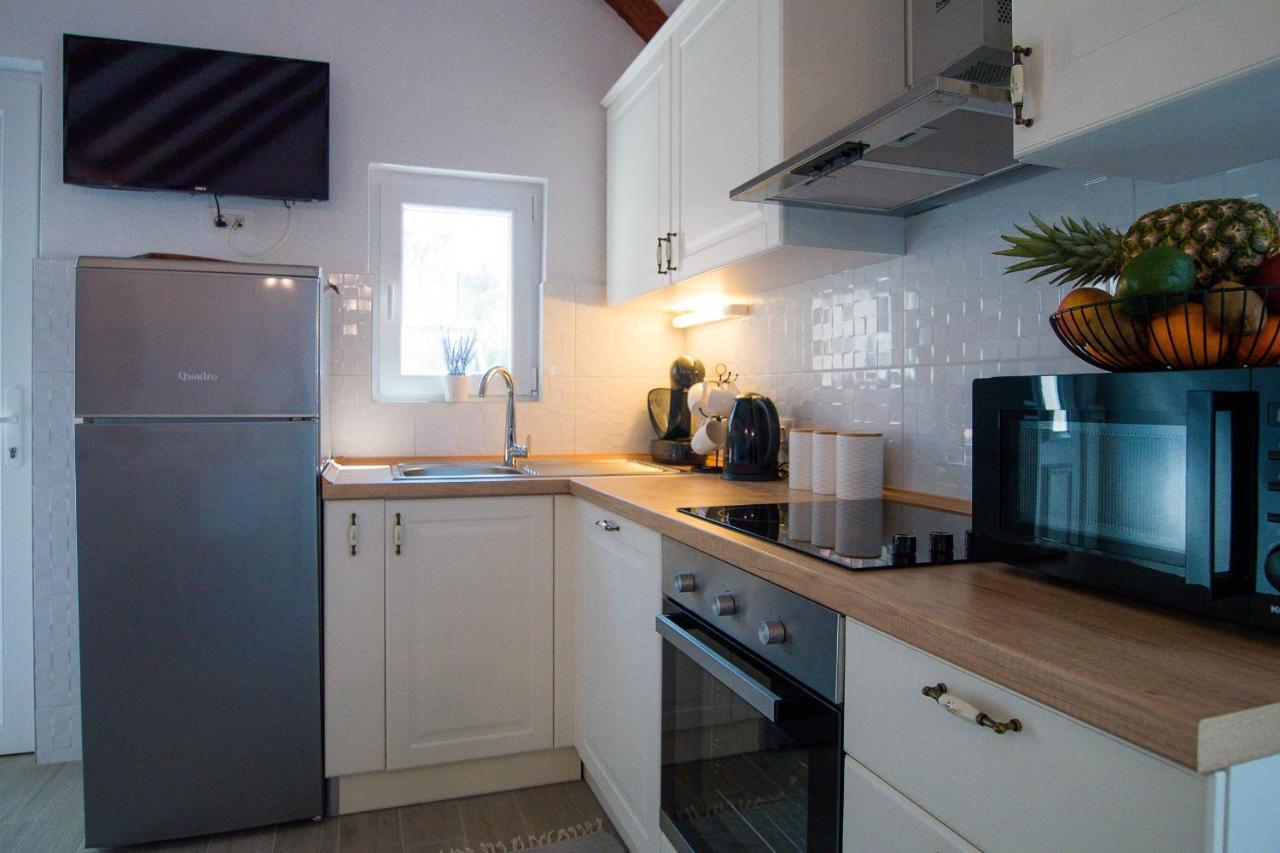 Holiday Home Moliva Donje Sitno Екстер'єр фото