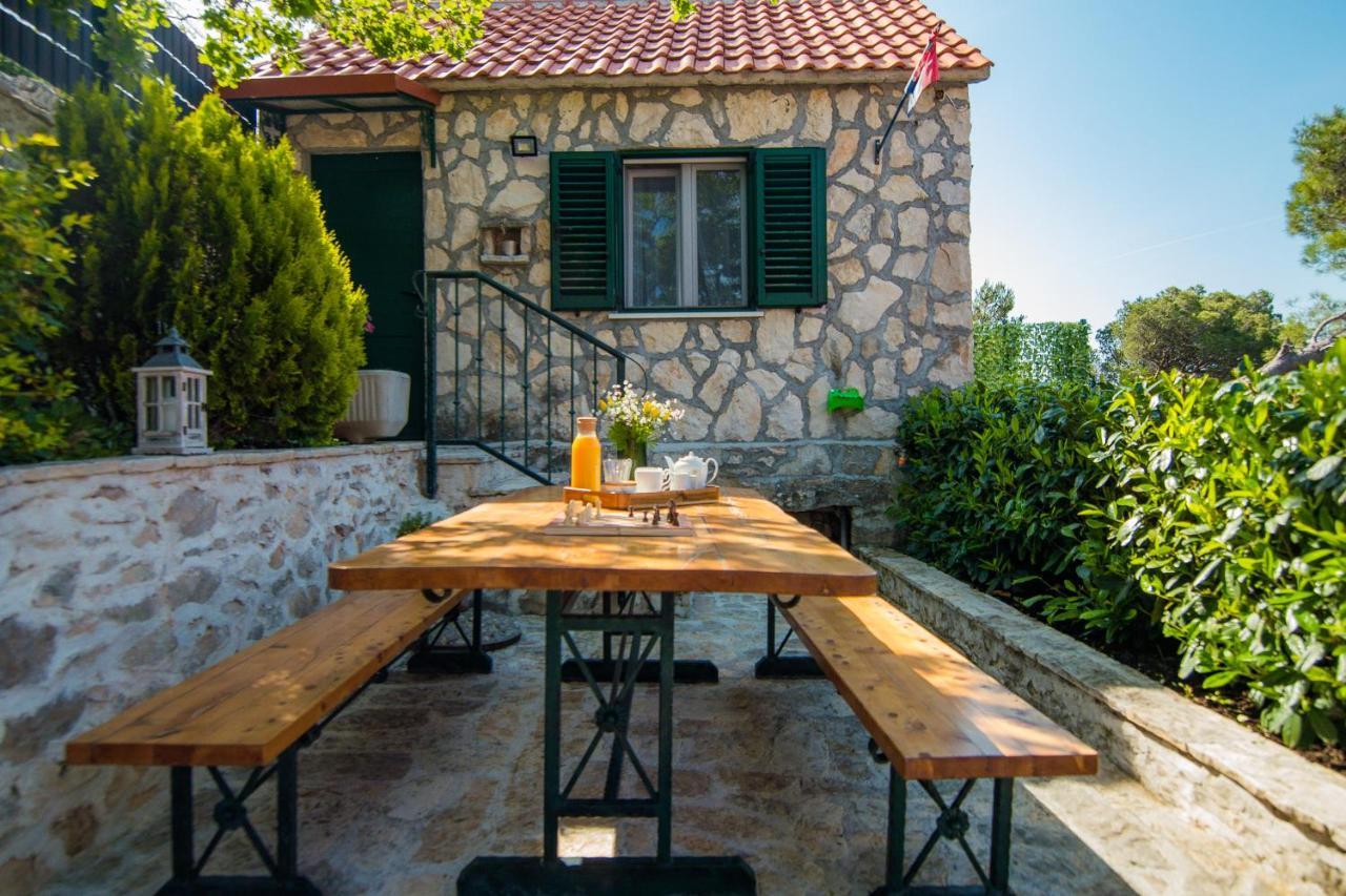 Holiday Home Moliva Donje Sitno Екстер'єр фото